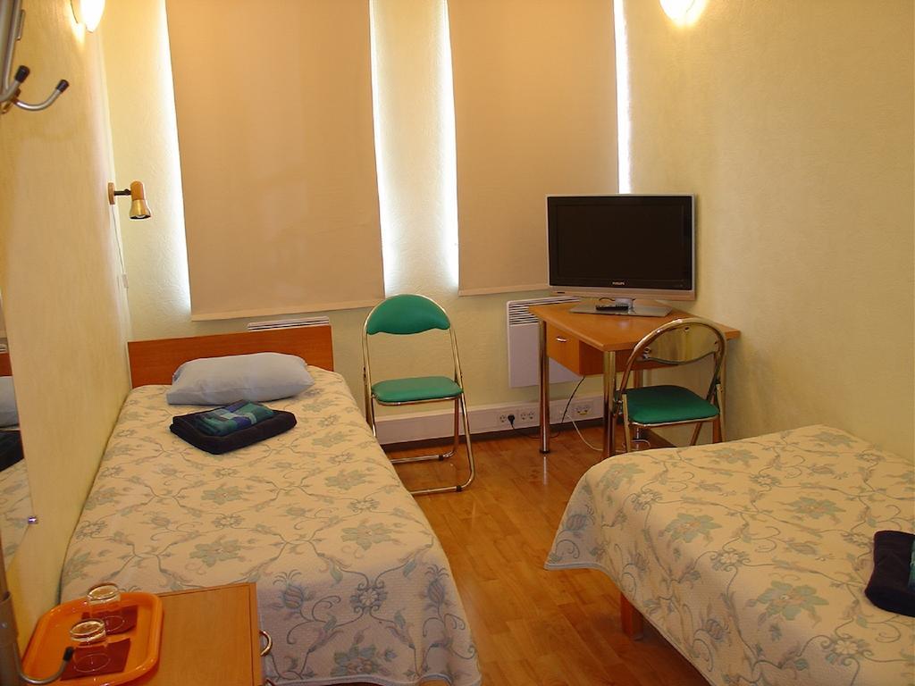 Kuressaare Airport Guest House Rom bilde